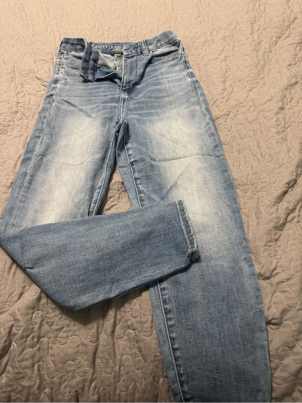 American Eagle Outfitters Light Blue High-Rise Jeans